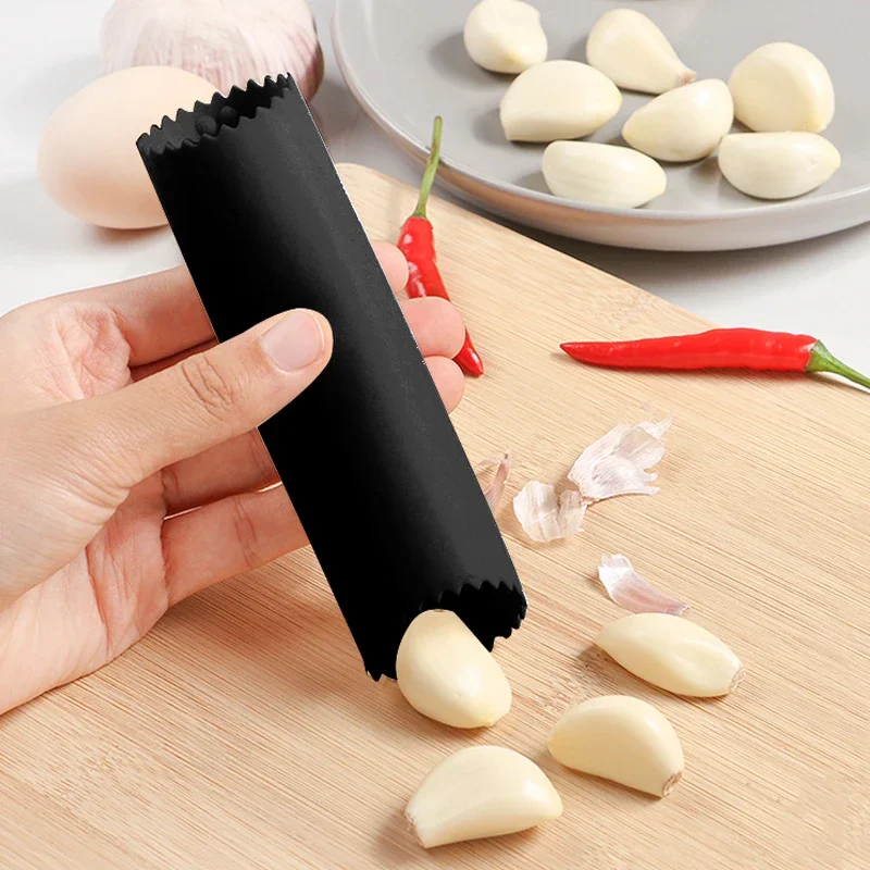 Kitchen Gadgets In - 1pcs Silicone Garlic Peeler Roller Stripper
