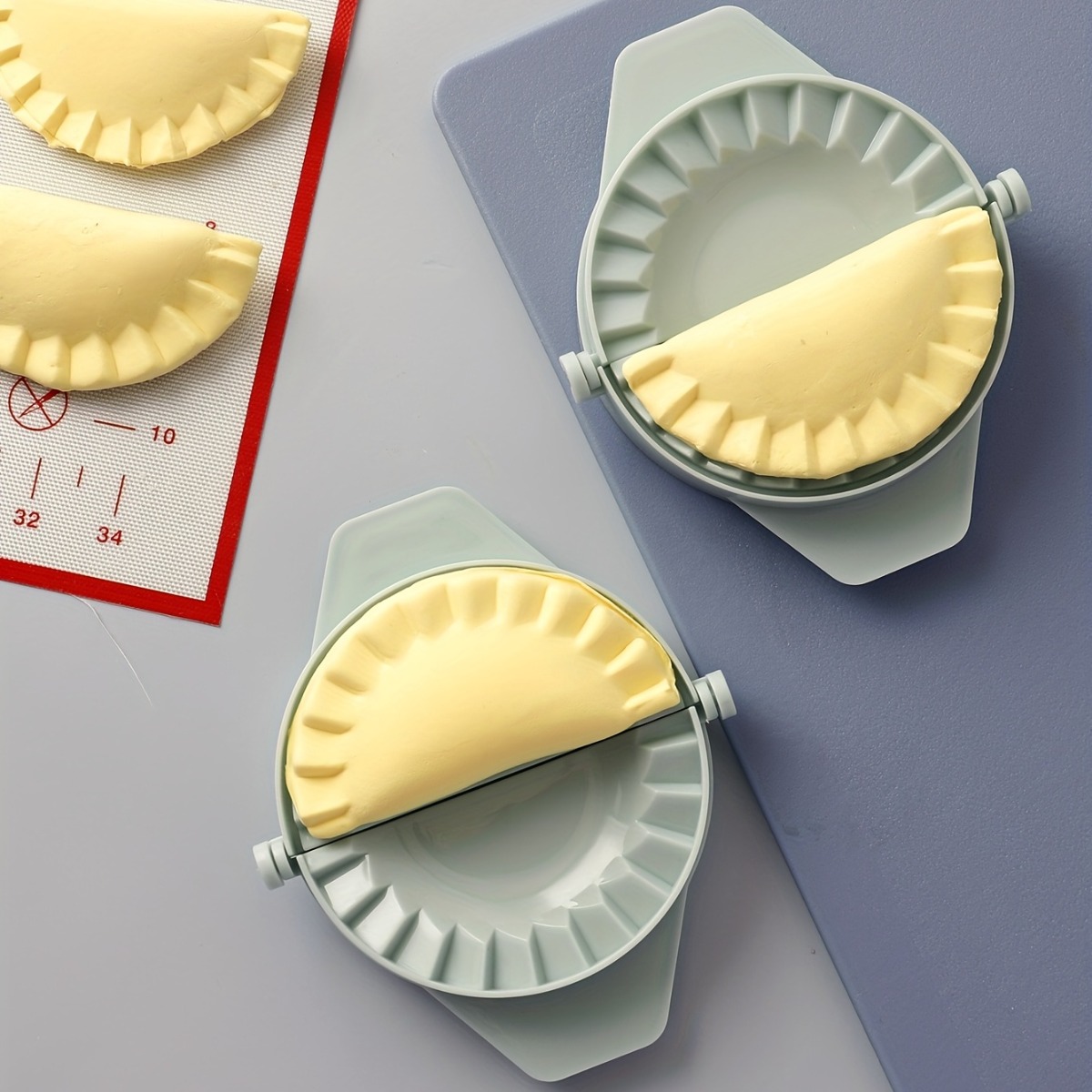 Kitchen Hand Gadgets - Household Manual Hand Press Dumpling Maker